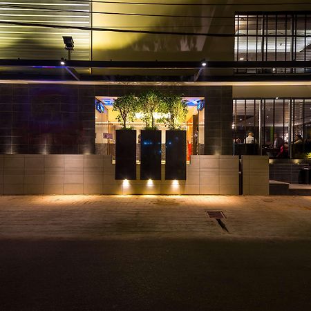 Best Western Plus Maple Leaf Dhaka Exterior photo