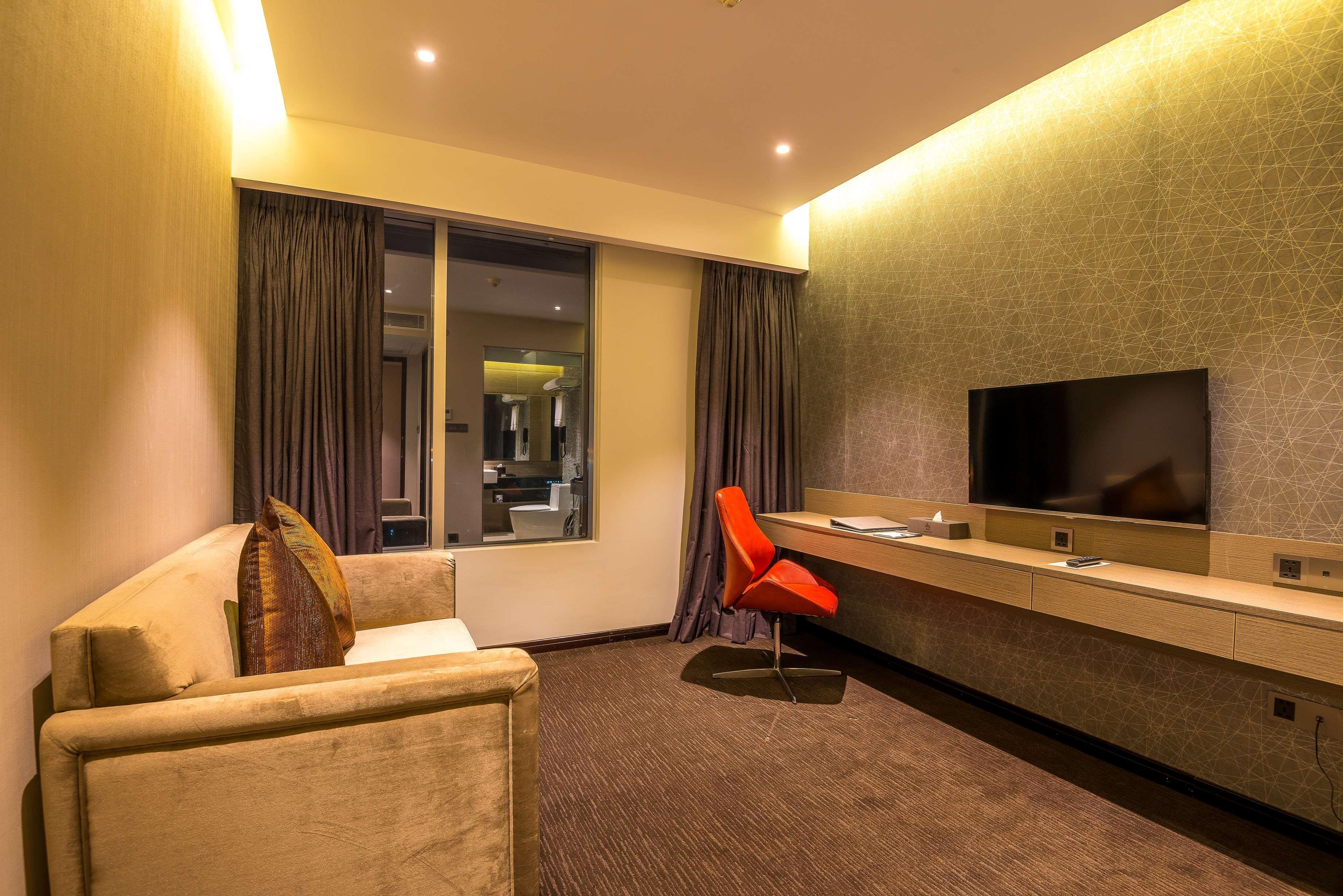 Best Western Plus Maple Leaf Dhaka Exterior photo